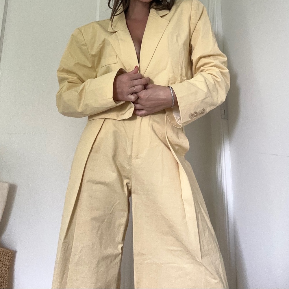 simonett butter suit